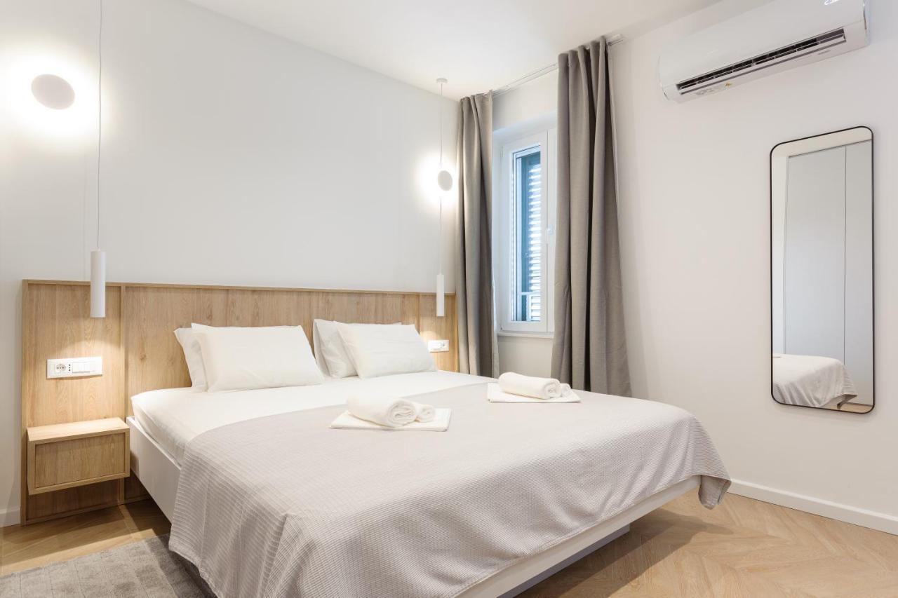 Top Floor Luxury Rooms สปลิท ภายนอก รูปภาพ